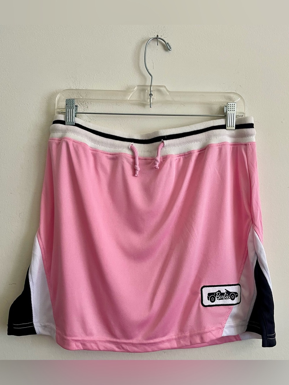 🎀 NWT Barbie Boohoo Pink Mini Skirt 🎀